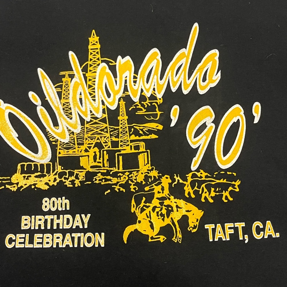 Vtg single stitch Hanes 59-50 large black graphic tshirt "Oildorado '90"